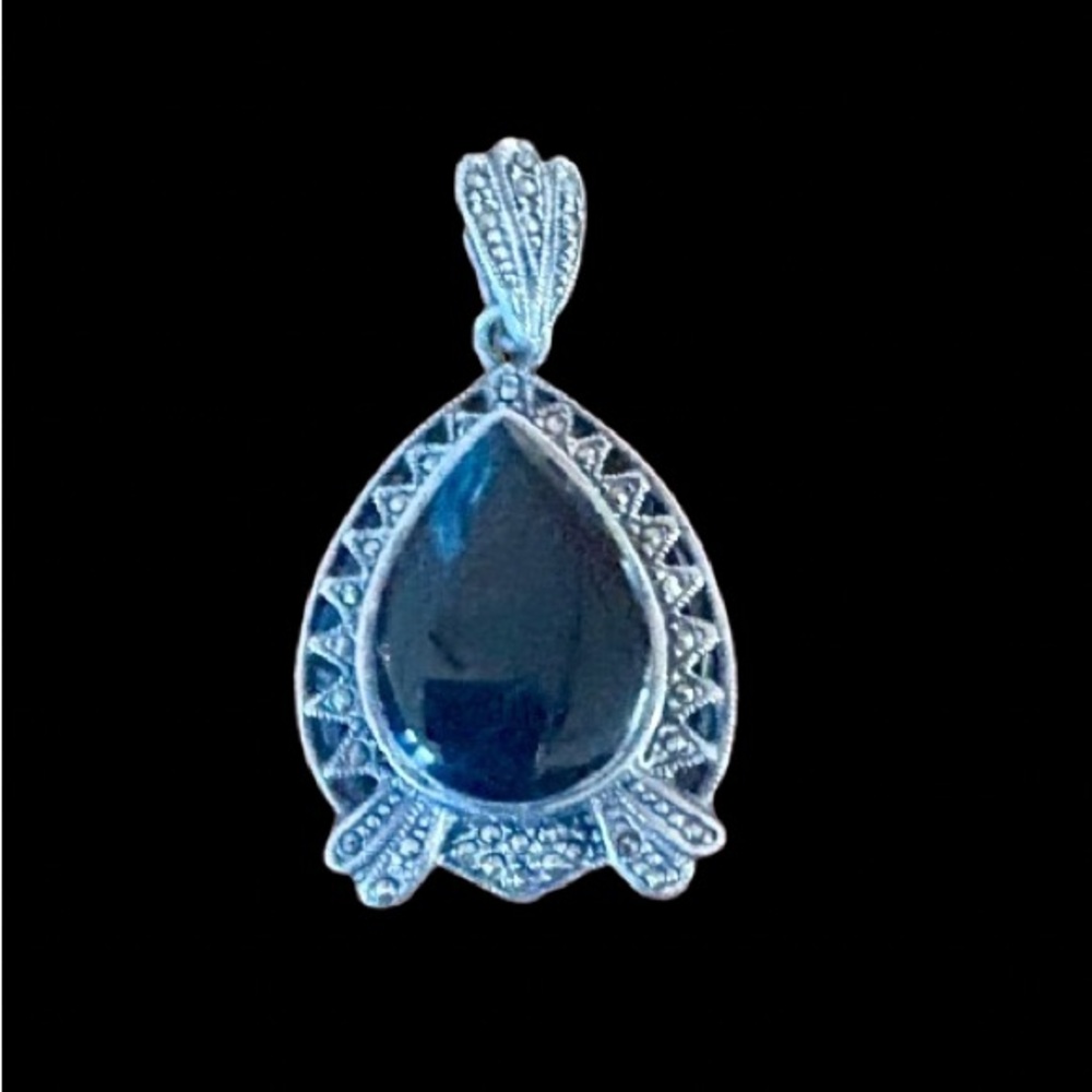 Vintage Black Onyx Pendant